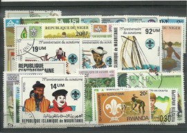 50 timbres thematique " Scoutisme"