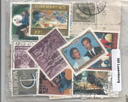 300 timbres du Luxembourg